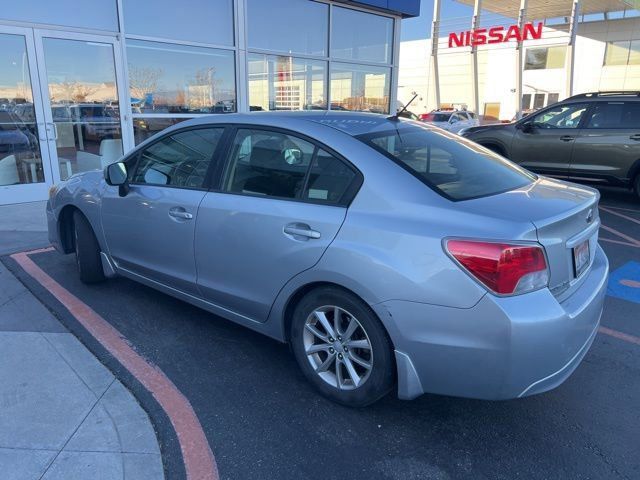 2012 Subaru Impreza 2.0i Premium photo 3