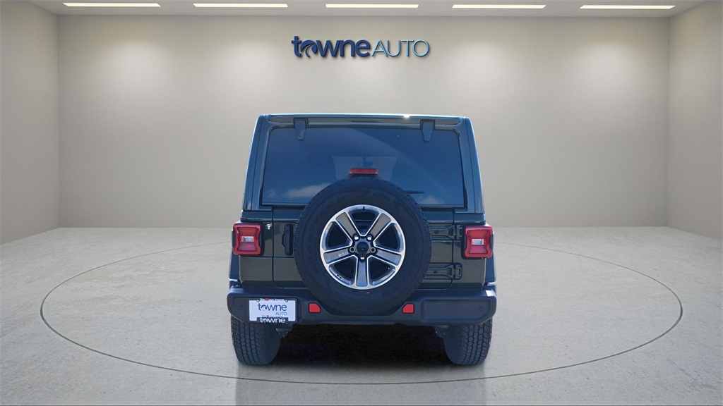 2021 Jeep Wrangler Unlimited Sahara photo 4