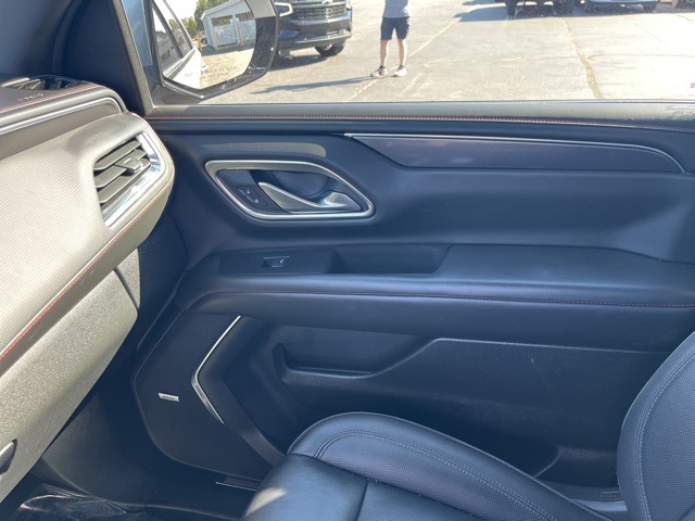 2024 Chevrolet Suburban RST photo 26