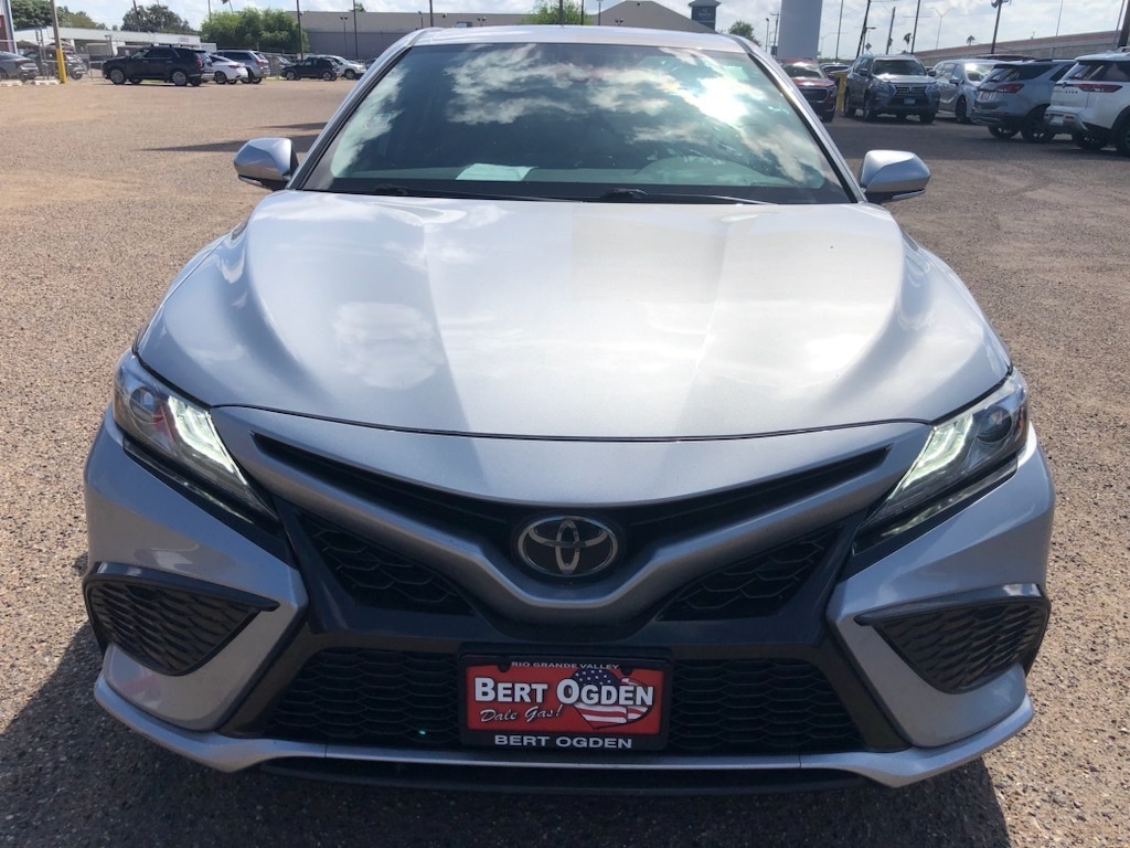 2021 Toyota Camry XSE photo 2
