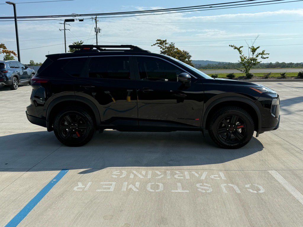 2025 Nissan Rogue AWD photo 4