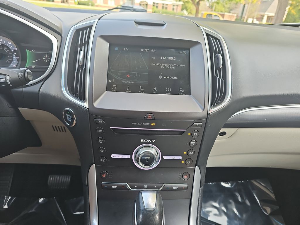 2018 Ford Edge Titanium photo 20
