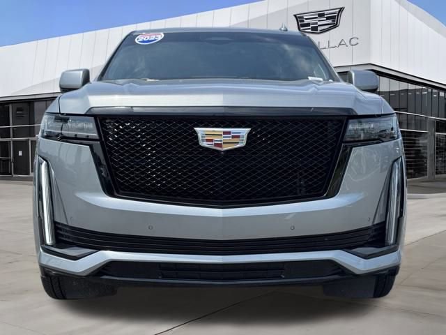 2023 Cadillac Escalade Sport Platinum photo 3