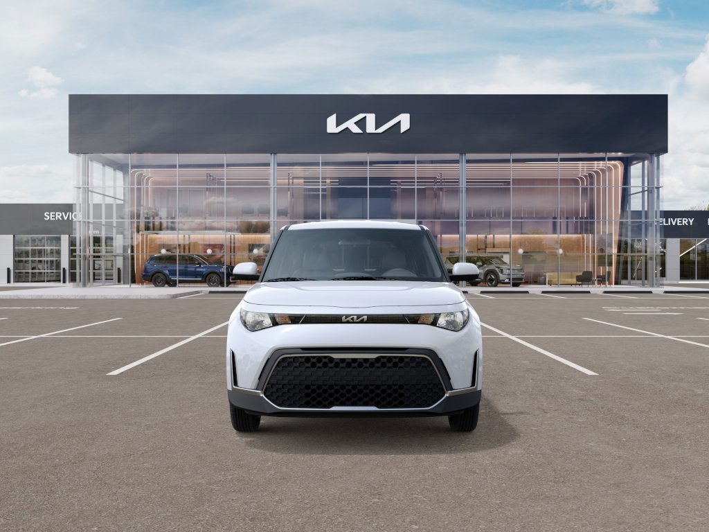 2025 Kia Soul LX S photo 2