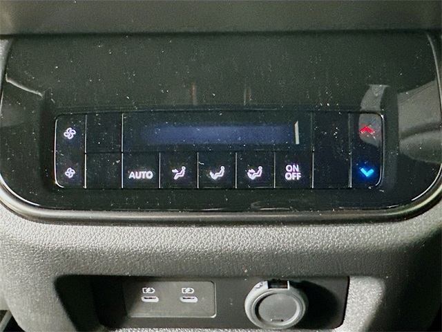 2025 Nissan Armada photo 19