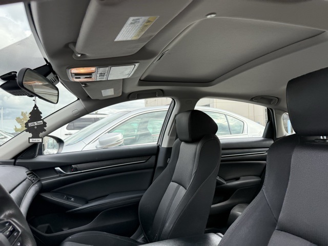 2018 Honda Accord EX photo 5