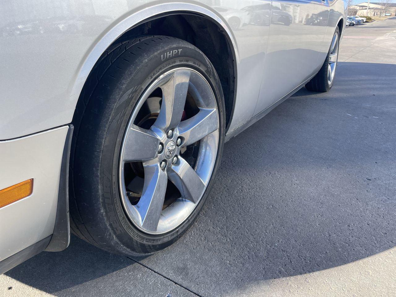 Used 2009 Dodge Challenger R/T with VIN 2B3LJ54T99H543322 for sale in Kansas City