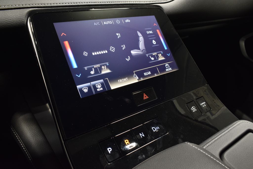 2026 Infiniti QX80 Luxe photo 23
