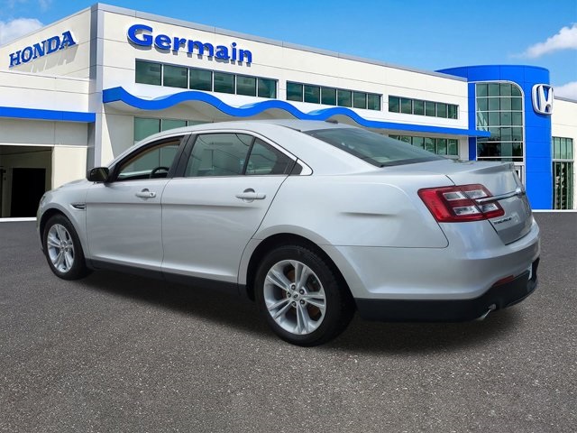 2018 Ford Taurus SE photo 4
