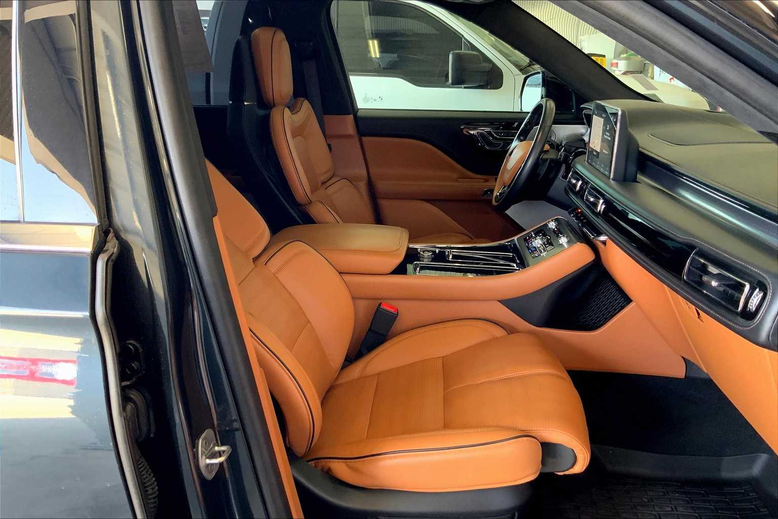 2023 Lincoln Aviator Black Label photo 7