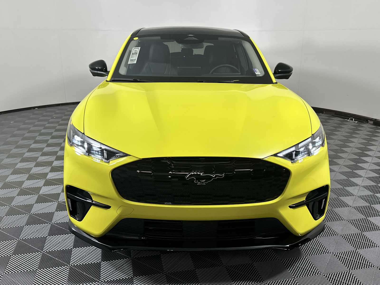 2025 Ford Mustang Mach-E Premium photo 2
