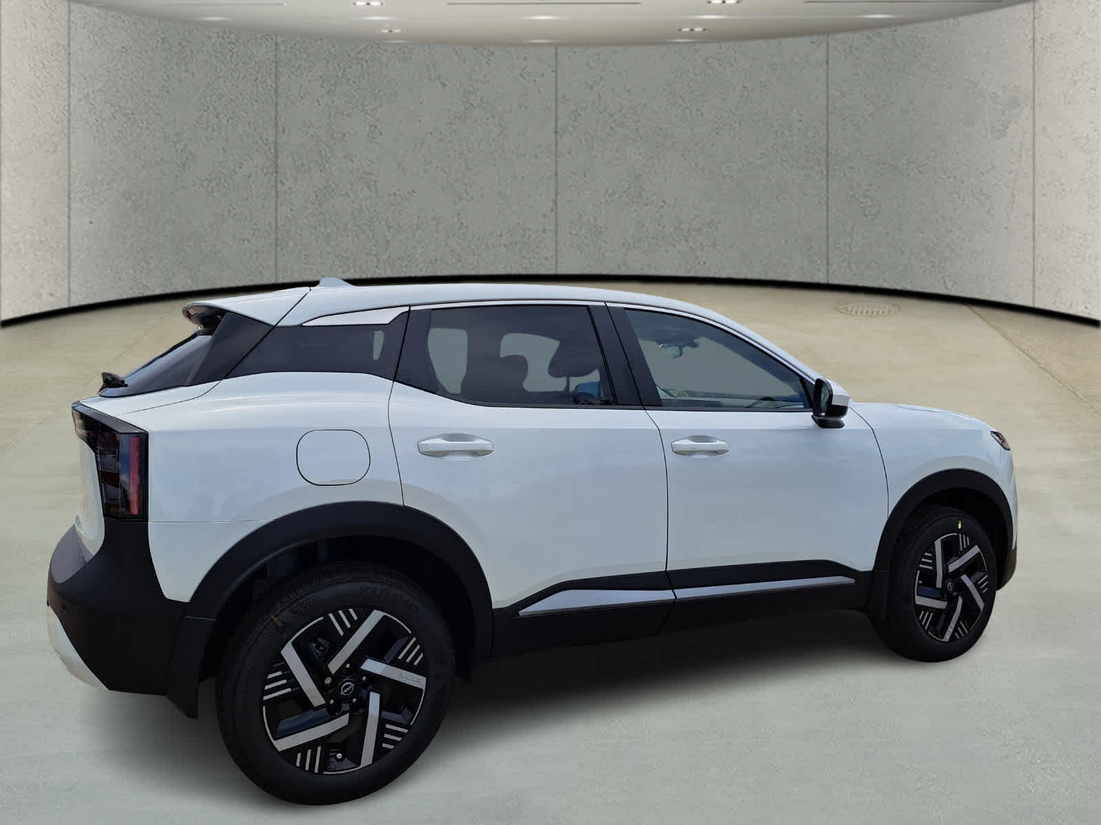 2025 Nissan Kicks SV photo 5