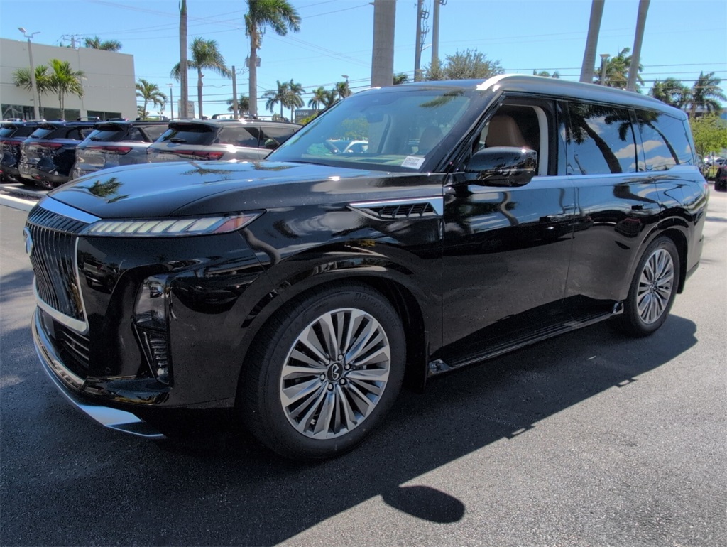 2026 Infiniti QX80 Luxe photo 4