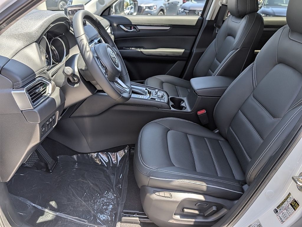 2025 Mazda CX-5 2.5 S Preferred photo 19