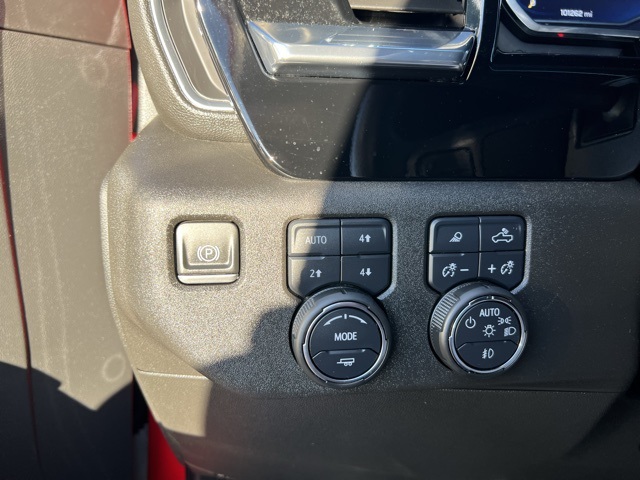 2024 Chevrolet Silverado 3500HD LTZ photo 7
