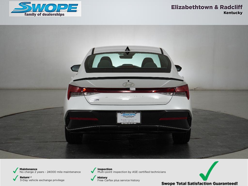 2026 Hyundai Elantra SEL Sport photo 3