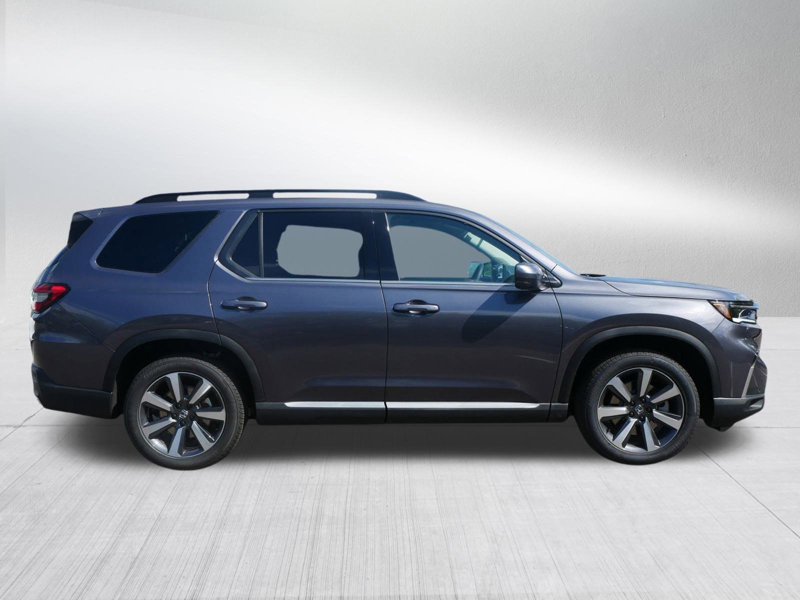 2025 Honda Pilot Touring photo 8