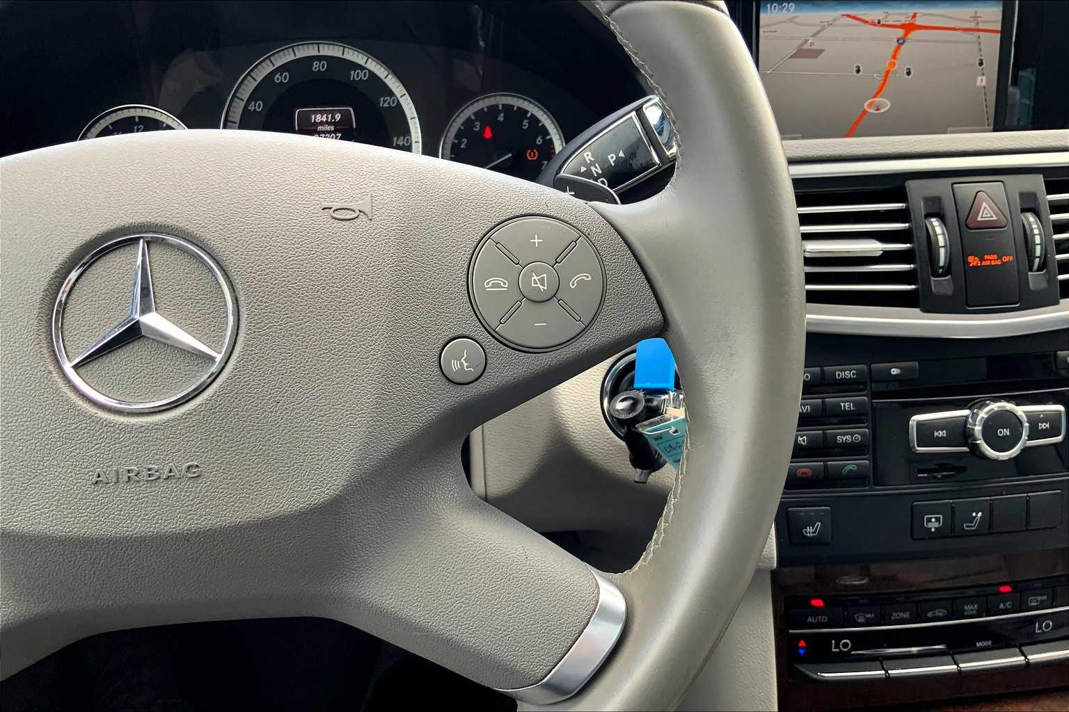 2013 Mercedes Benz E 350 photo 21