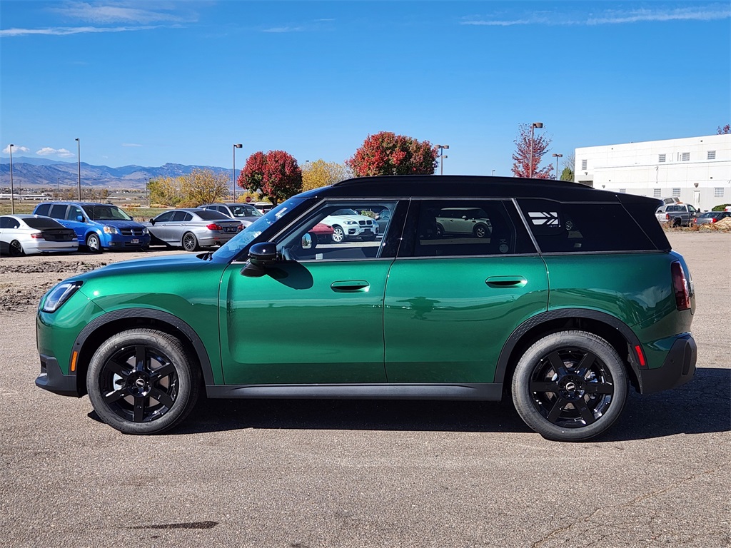 2026 Mini Countryman Iconic S ALL4 photo 2