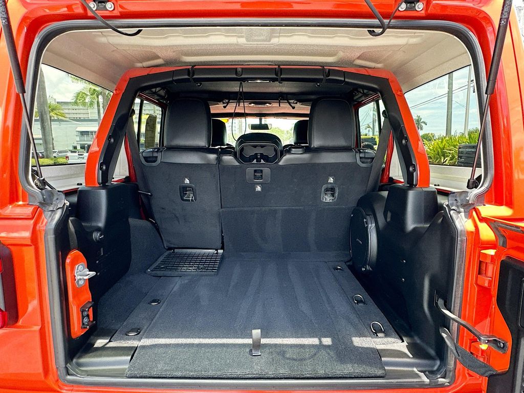 2019 Jeep Wrangler Unlimited Rubicon photo 25