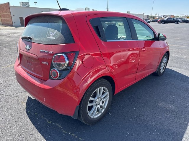 2016 Chevrolet Sonic LT photo 4