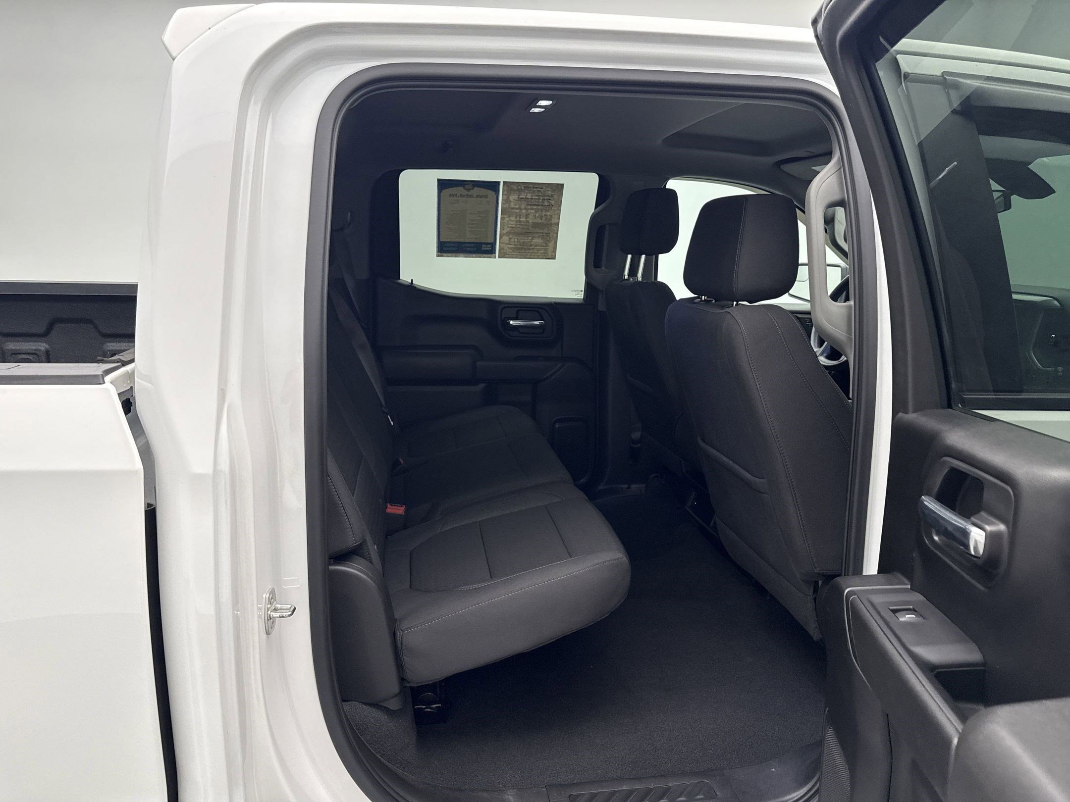 2022 Chevrolet Silverado 1500 Custom photo 25