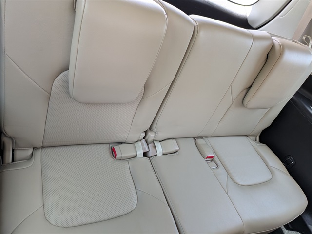 2022 Nissan Armada SL photo 30