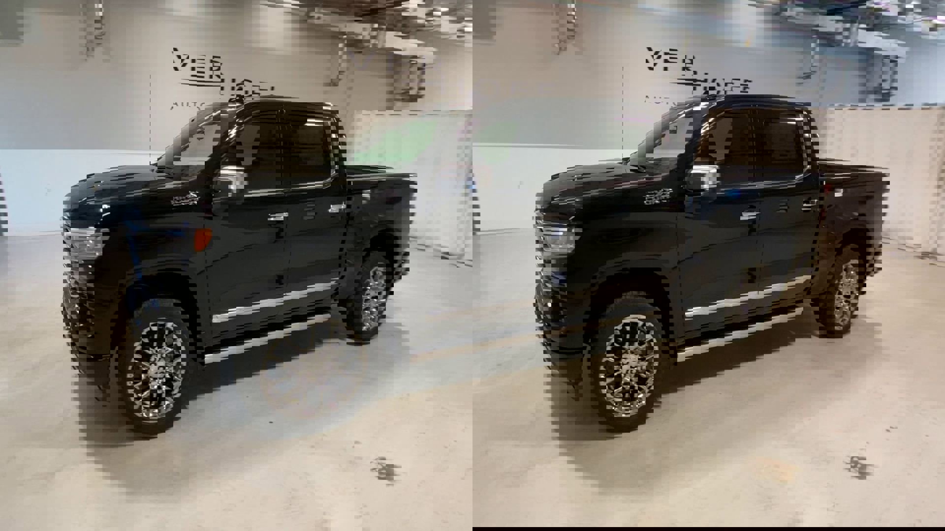 2025 Chevrolet Silverado 1500 High Country photo 4
