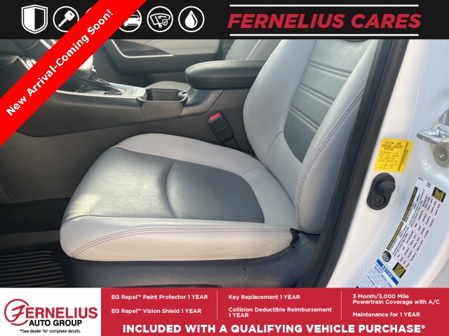 2022 Toyota RAV4 XLE Premium photo 7