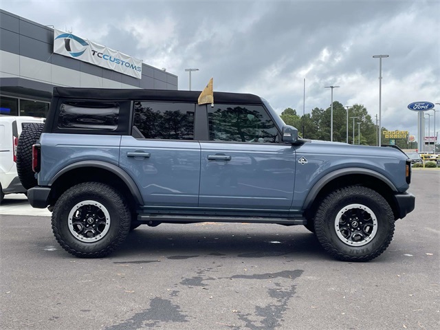 2024 Ford Bronco Outer Banks photo 3