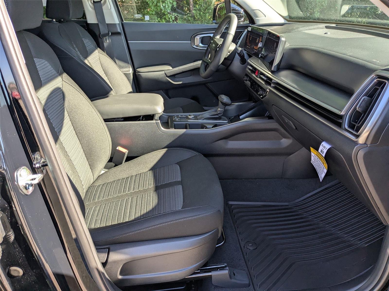 2026 Kia Sorento LX photo 33
