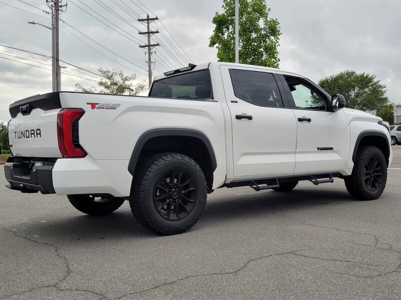 2023 Toyota Tundra SR5 CrewMax photo 3