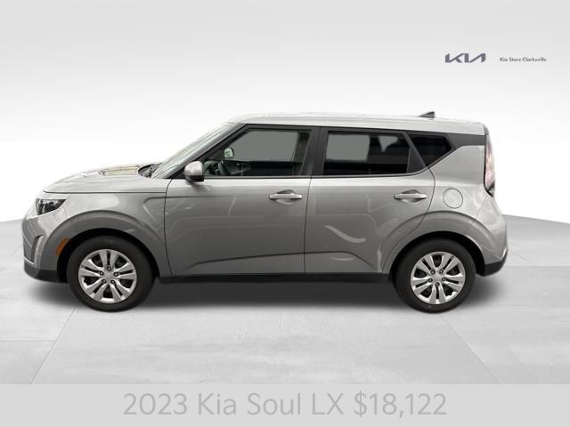 2023 Kia Soul LX photo 4