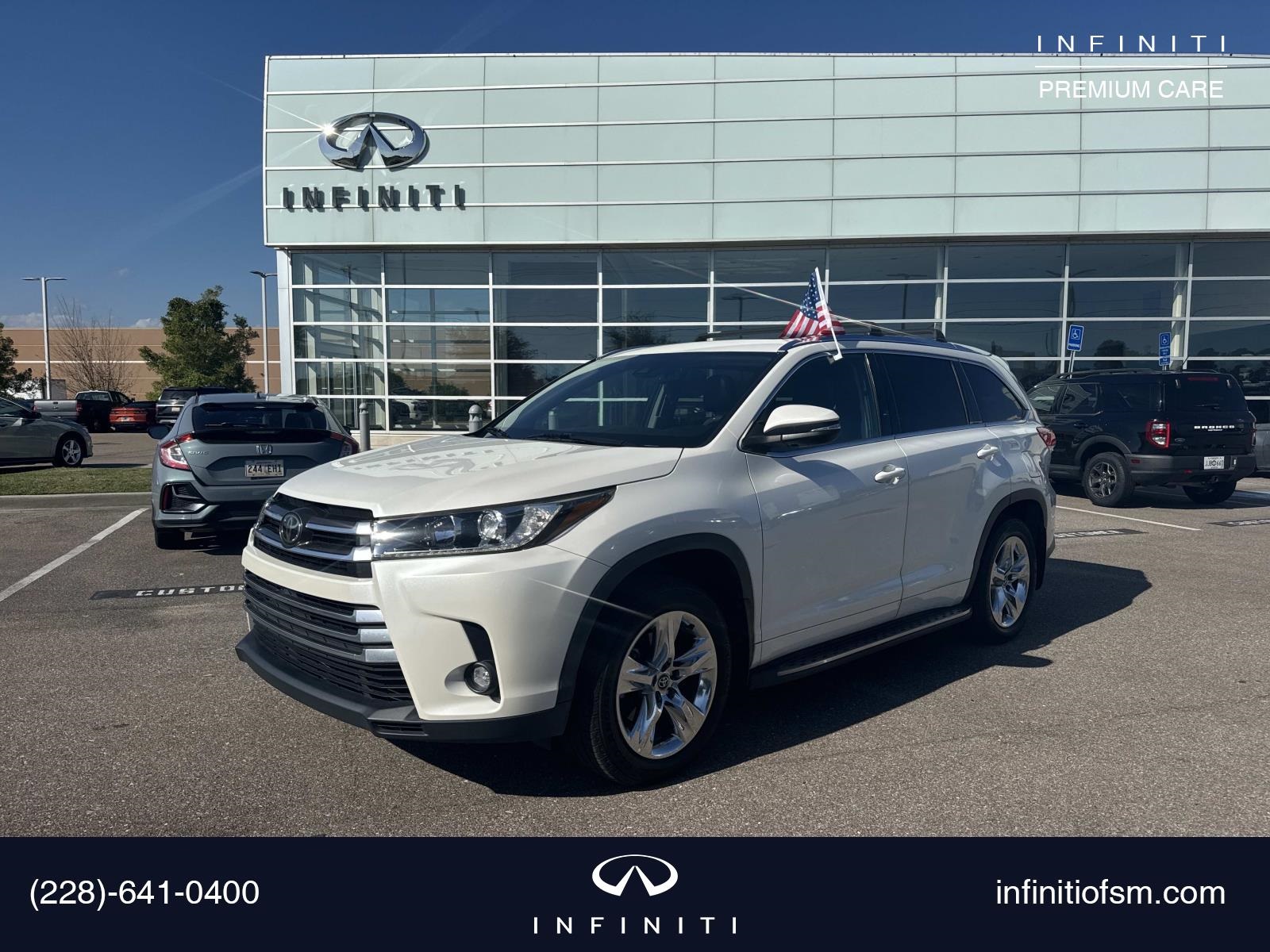 2019 Toyota Highlander Limited's photo