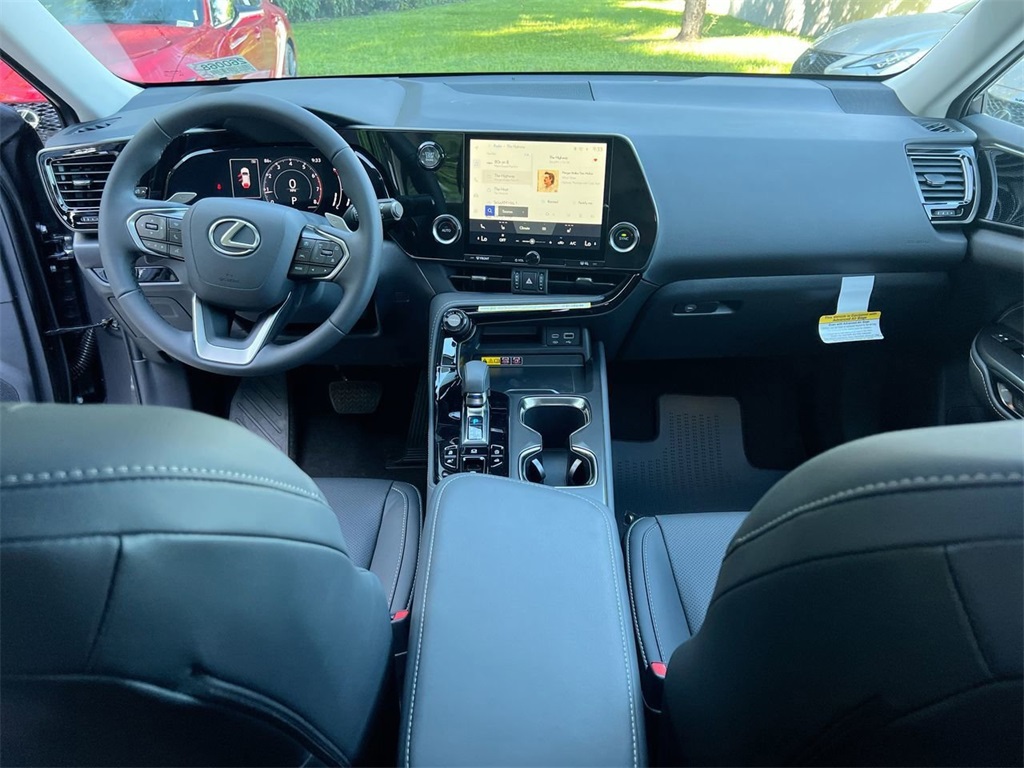 2026 Lexus NX 350 photo 16
