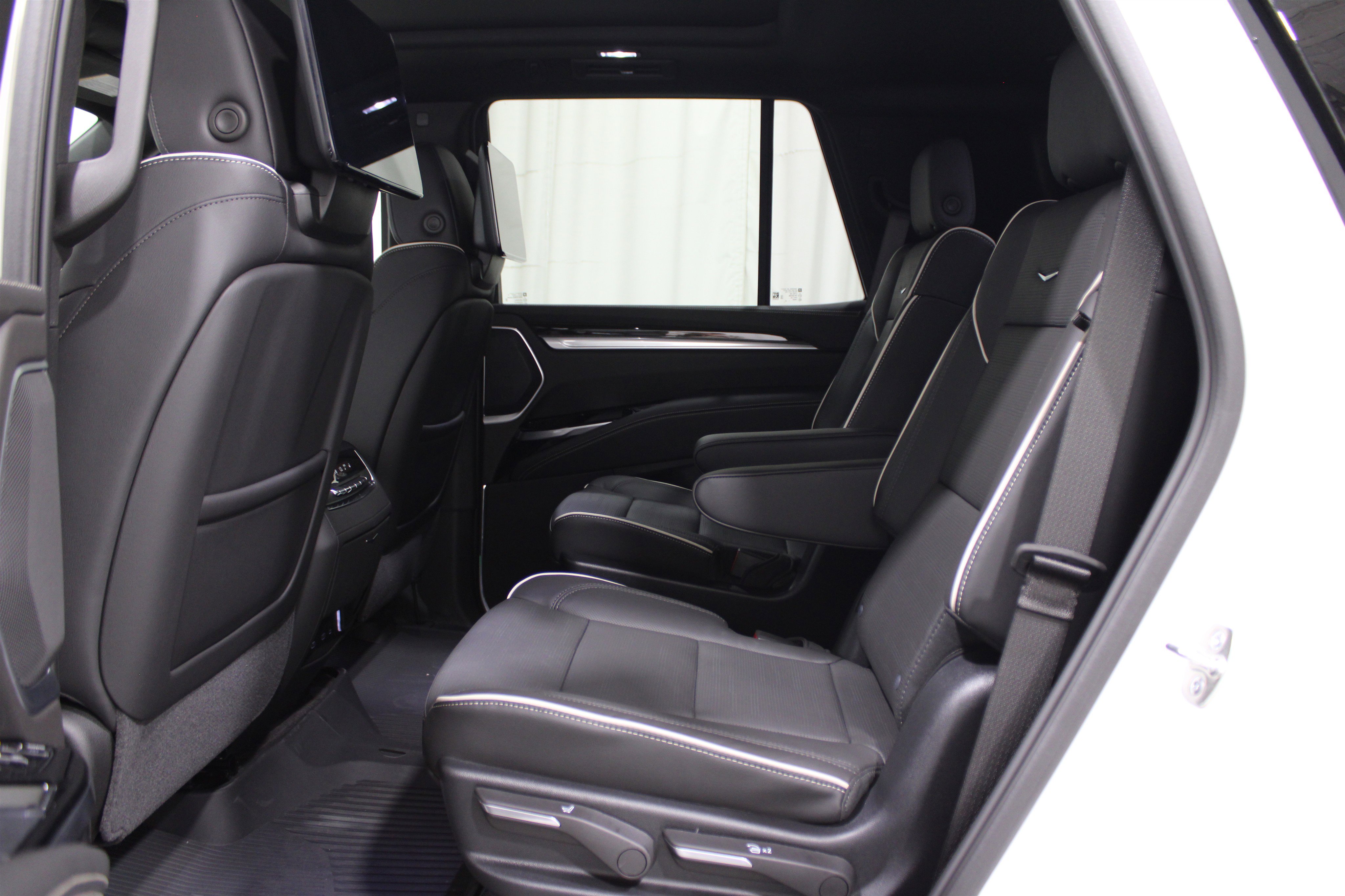 2025 Cadillac Escalade Premium Luxury photo 23