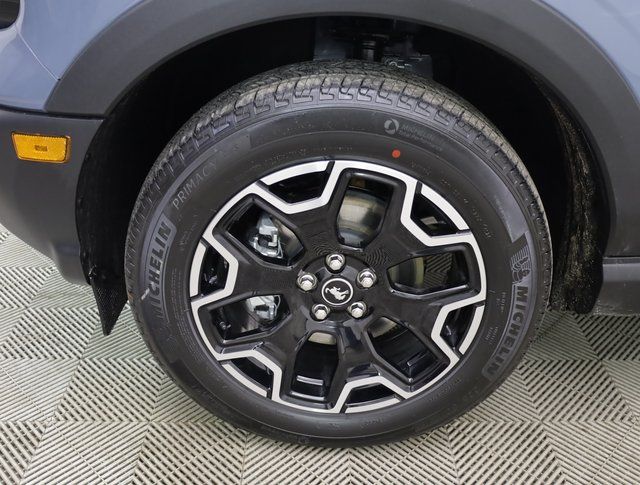 2025 Ford Bronco Sport Outer Banks photo 15