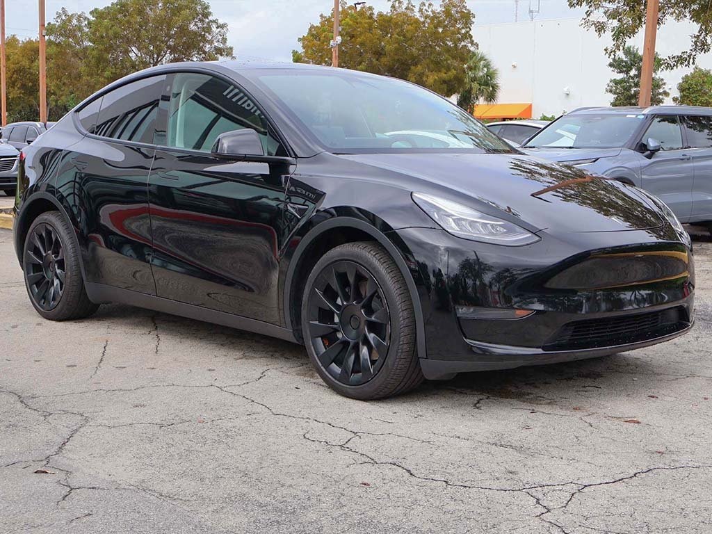 Used 2023 Tesla Model Y Long Range with VIN 7SAYGDEE5PA078442 for sale in Miami, FL