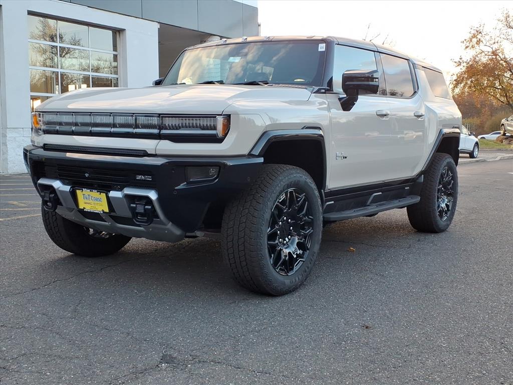 2026 GMC HUMMER EV 2X's photo