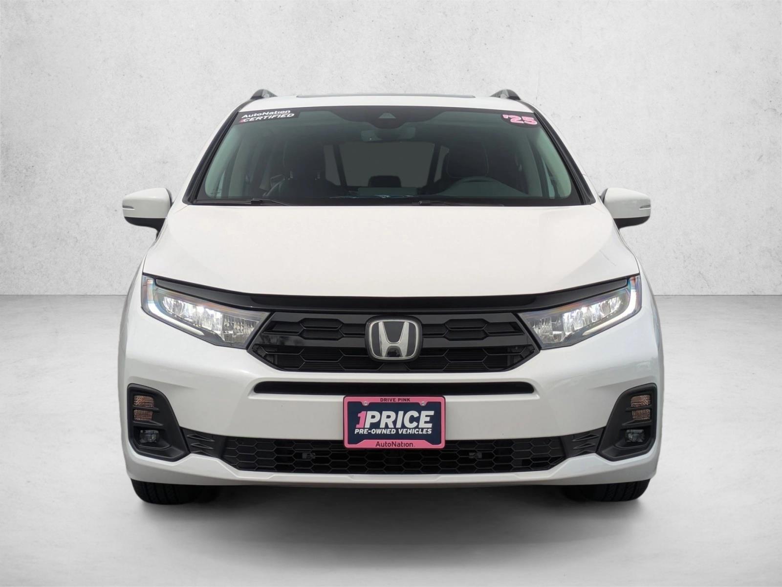 2025 Honda Odyssey Touring photo 8