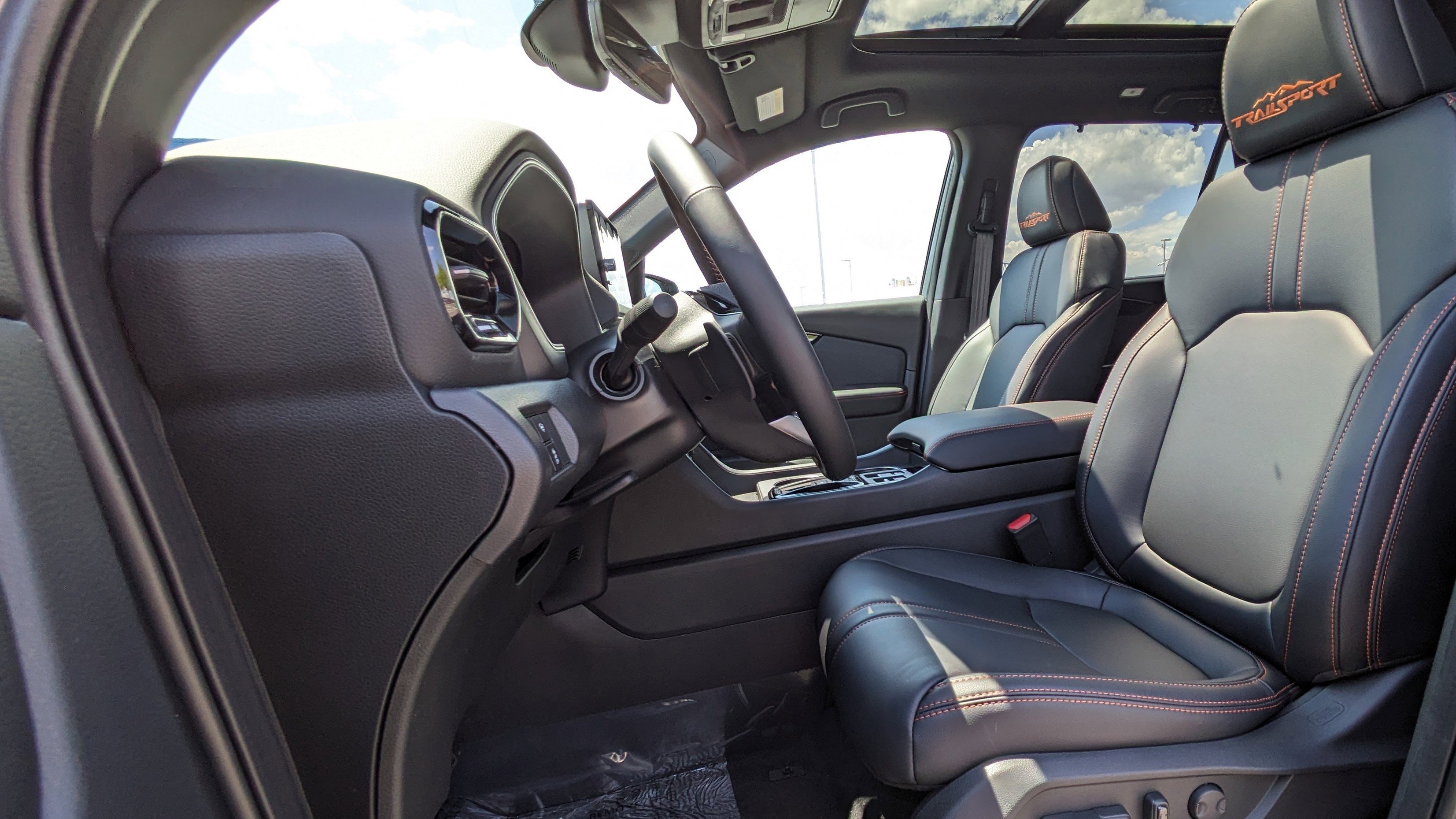 2025 Honda Pilot TrailSport photo 13