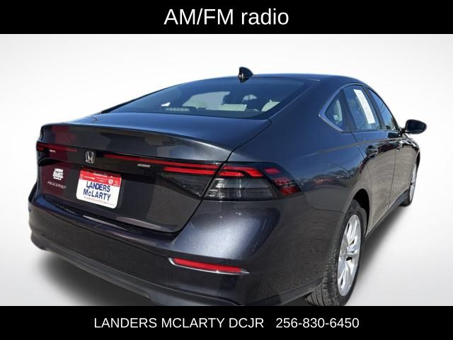 2023 Honda Accord LX photo 4