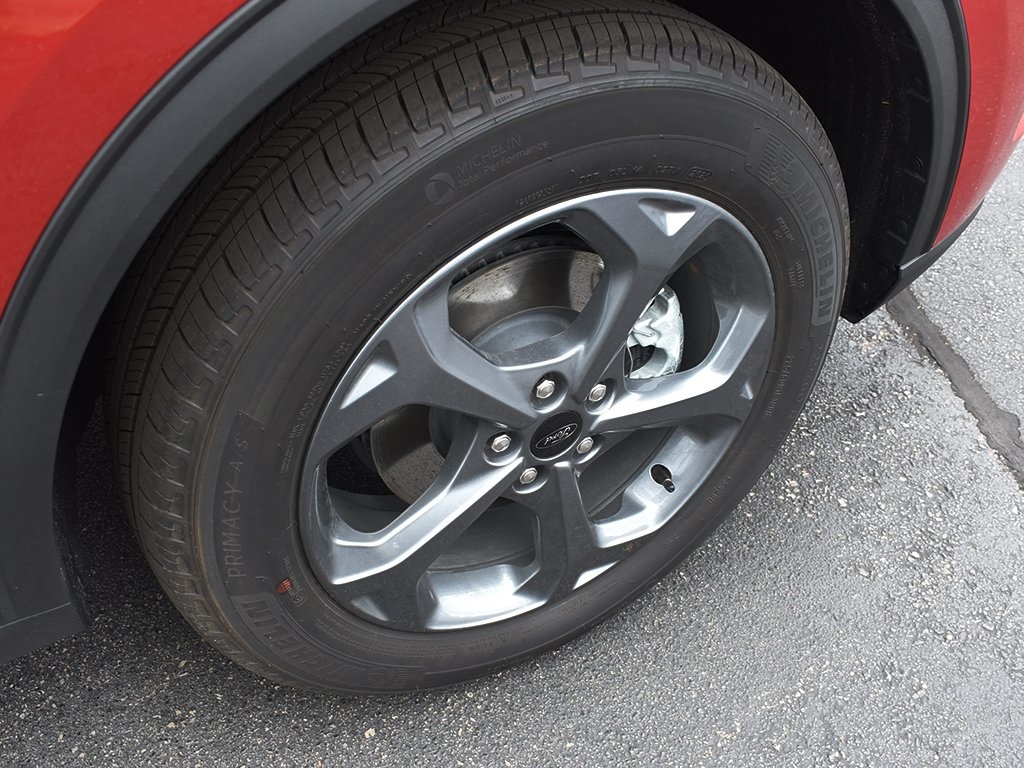 2025 Ford Escape ST-Line photo 8