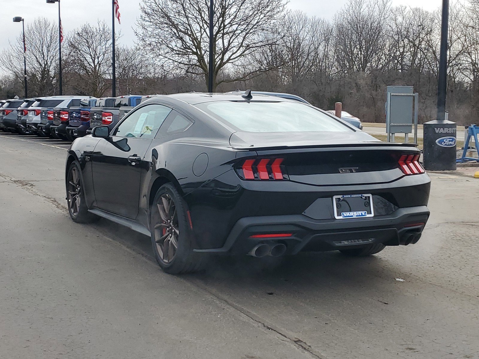 2025 Ford Mustang GT Premium photo 3