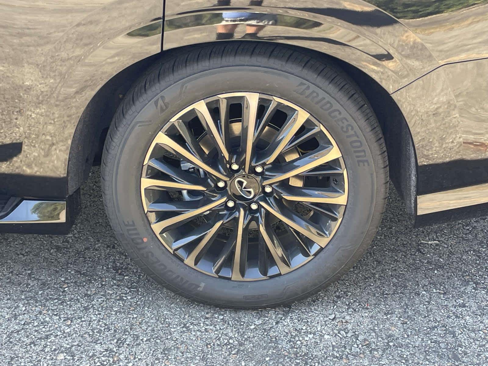 2026 Infiniti QX80 photo 12