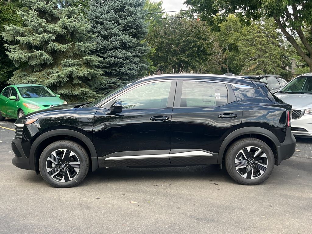 2025 Nissan Kicks SV photo 2