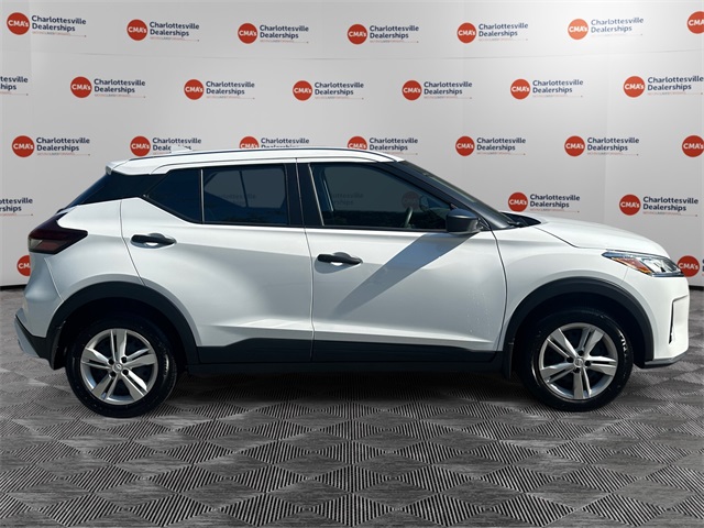 2024 Nissan Kicks S photo 6