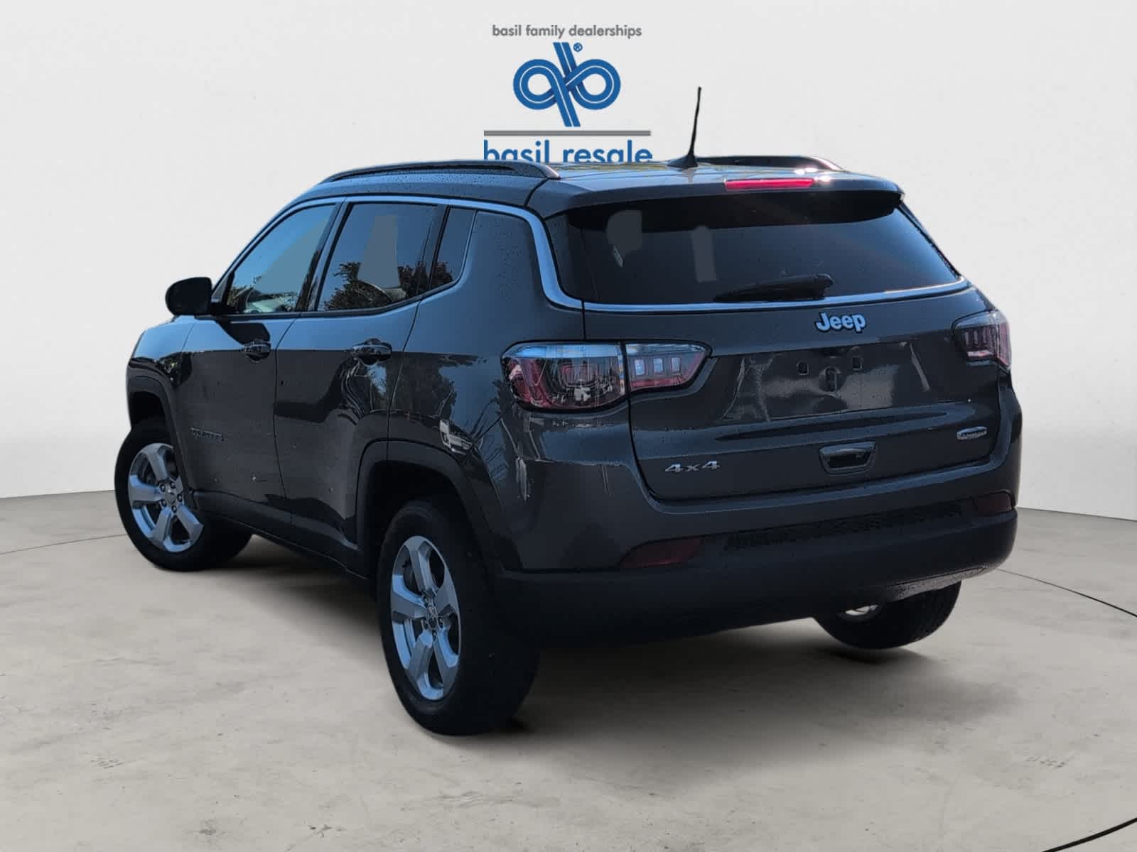 2020 Jeep Compass Latitude photo 4