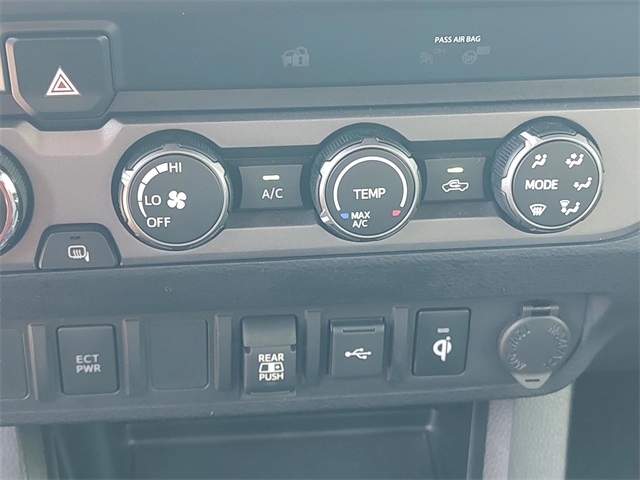 2020 Toyota RAV4 TRD Off-Road photo 16