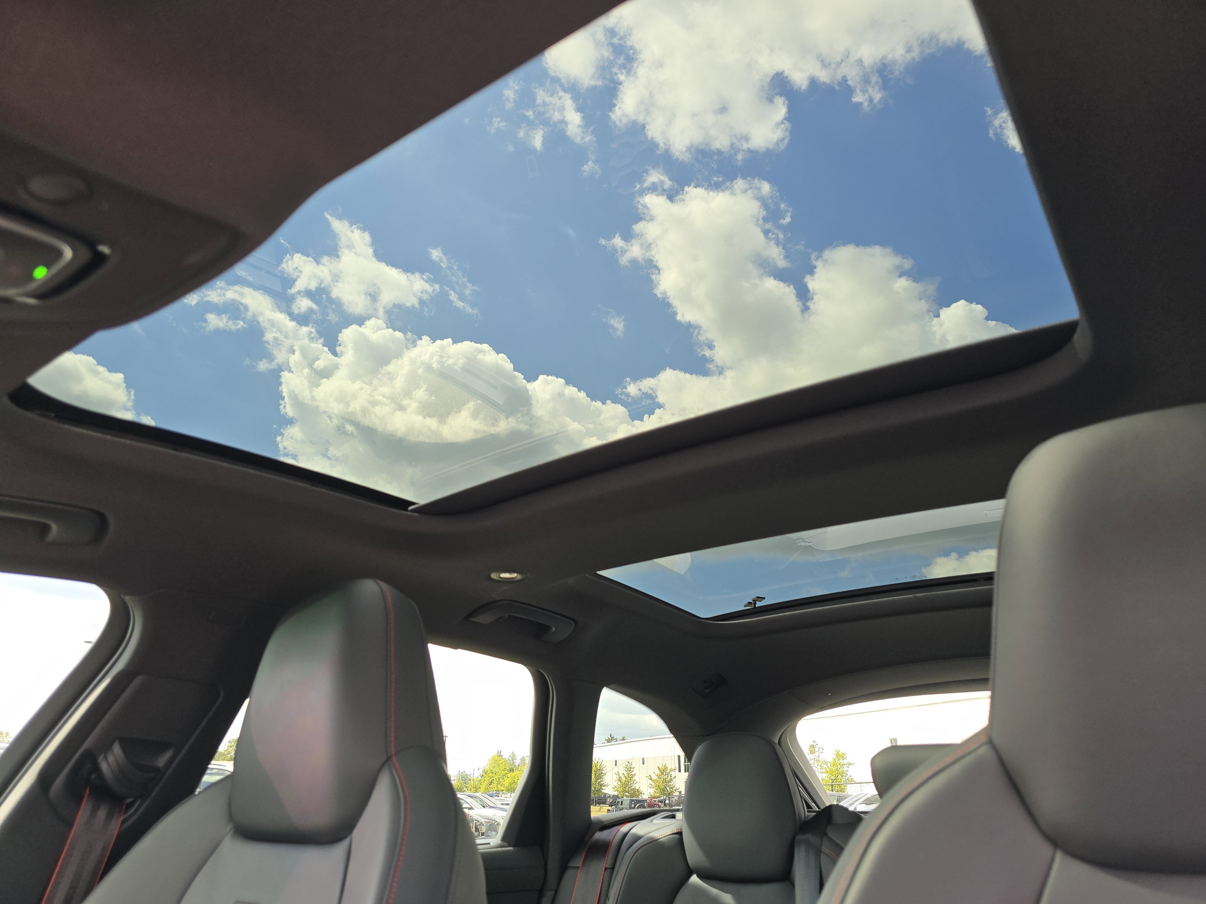 2022 Audi RS 6 Avant Base photo 9
